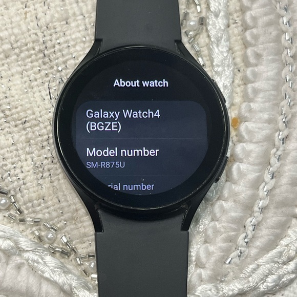 NWOT Samsung Galaxy Watch 4 - Picture 13 of 15